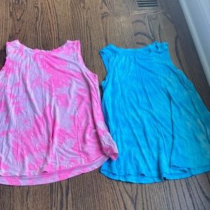 Super bright and flowy tie dye tank tops!